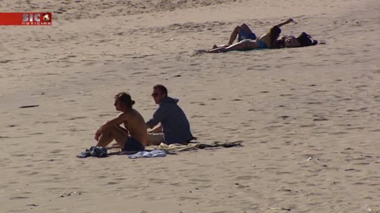 Época balnear estende-se até 15 de outubro em Cascais e no Algarve – Reportagem SIC