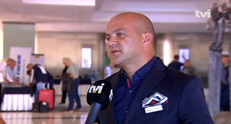 Hotéis esgotados no Algarve para o fim-de-semana prolongado – Reportagem TVI